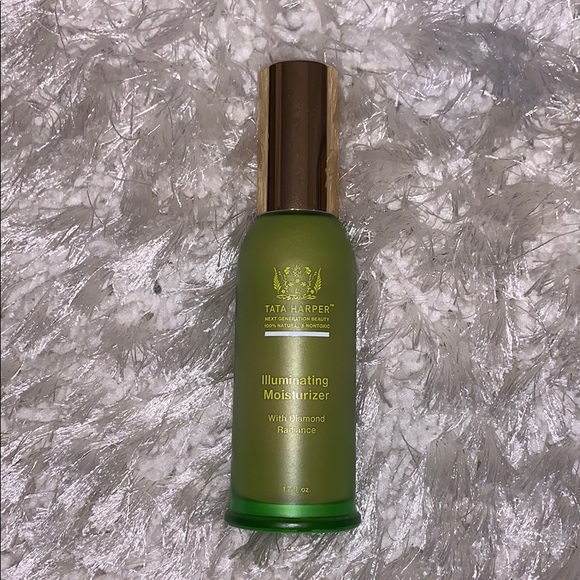 tata harper illuminating moisturizer